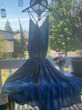 Blue Floral V-Neck Summer Dress